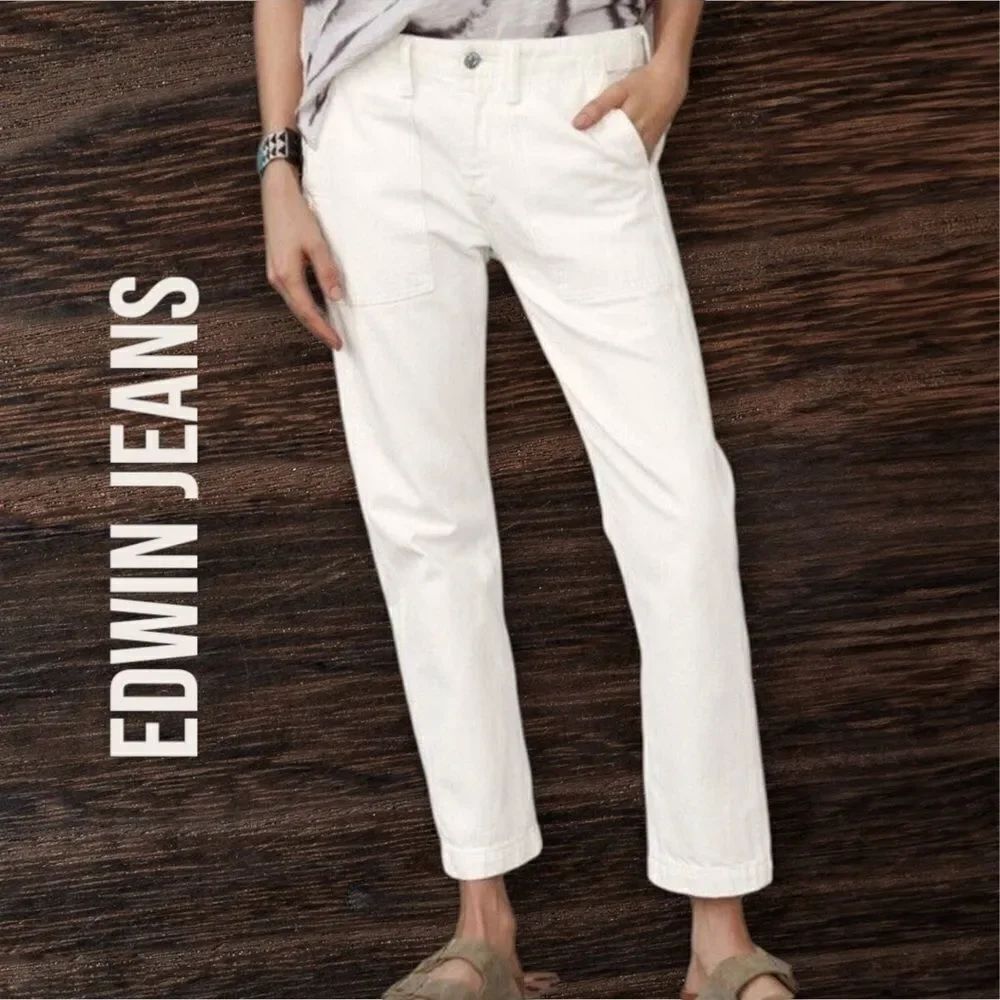 EDWIN ANTHROPOLOGIE Women’s Malia Utility Boyfriend Jeans in the Size 27